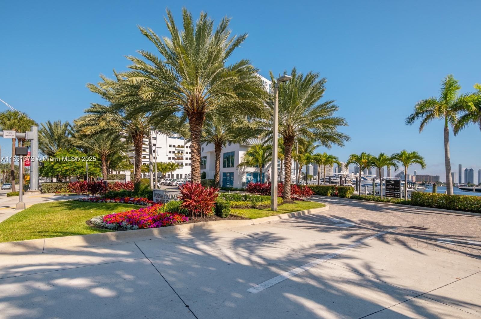 17301 Biscayne Blvd 708 photo 23