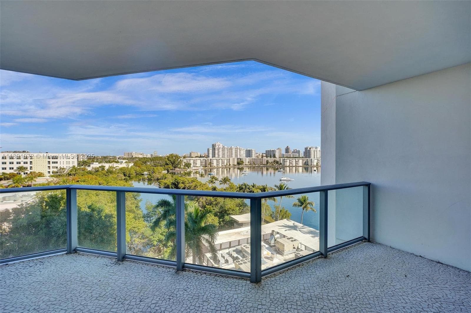 17301 Biscayne Blvd 708 photo 4