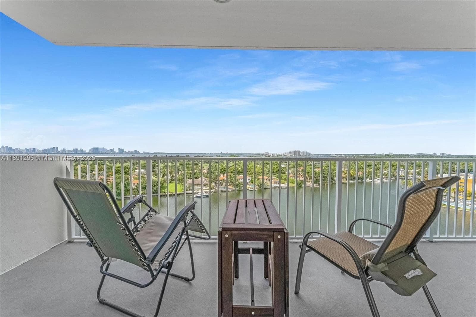5838 Collins Ave 11B photo 17