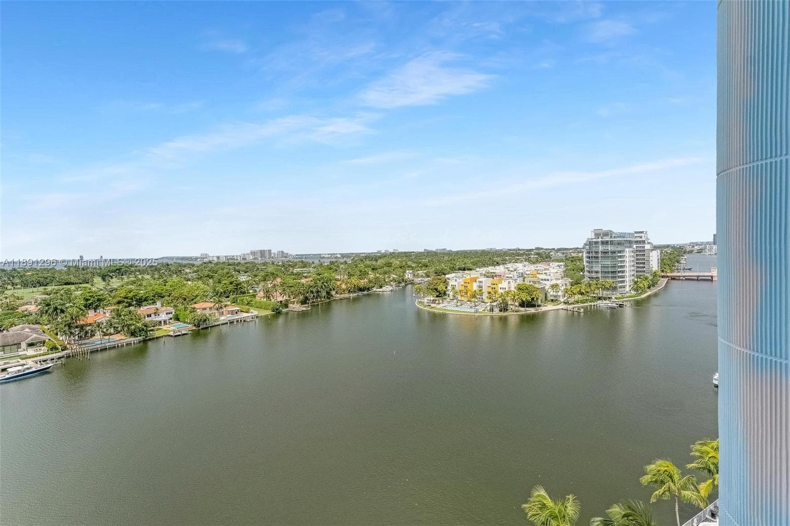 5838 Collins Ave 11B photo 3