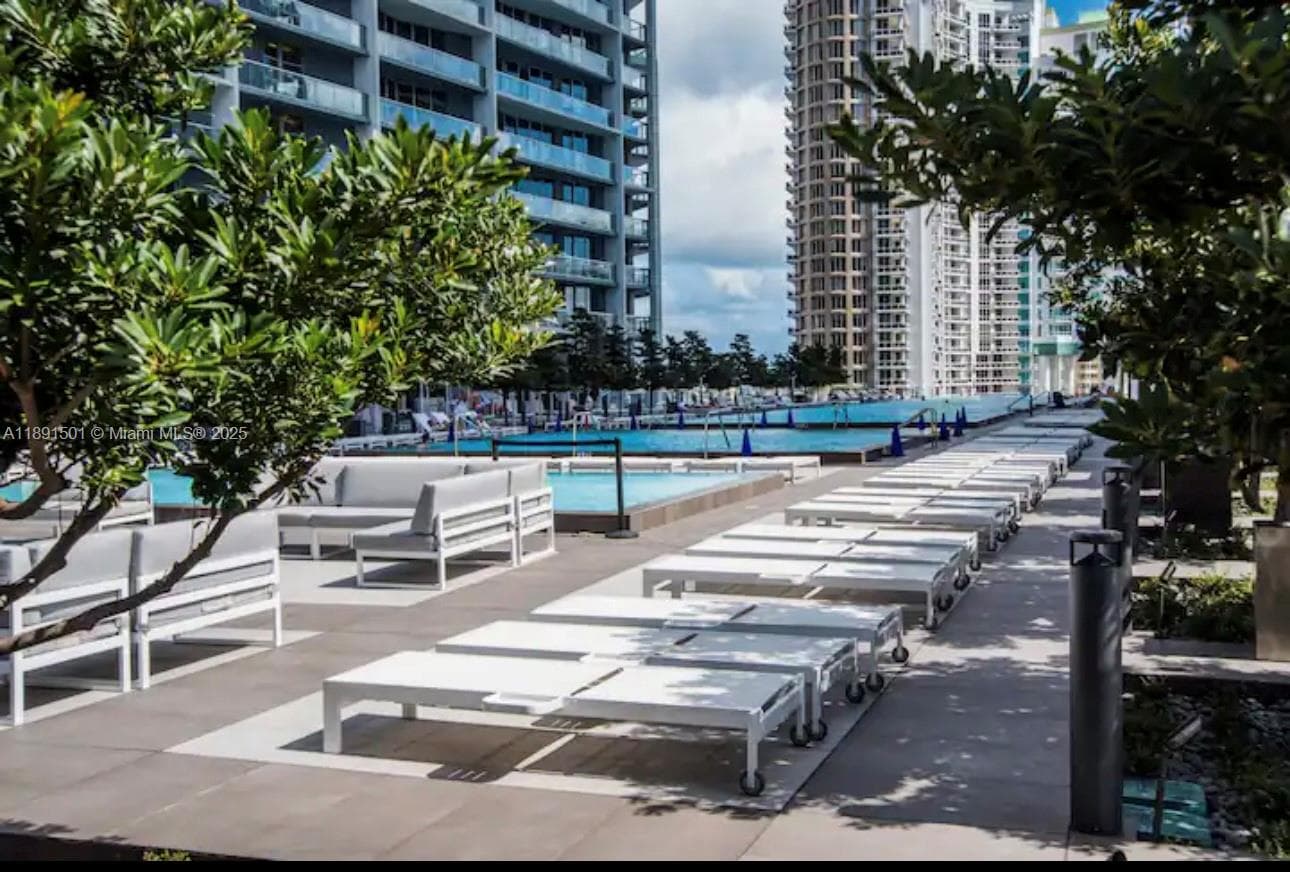 495 Brickell Ave 3706 photo 16