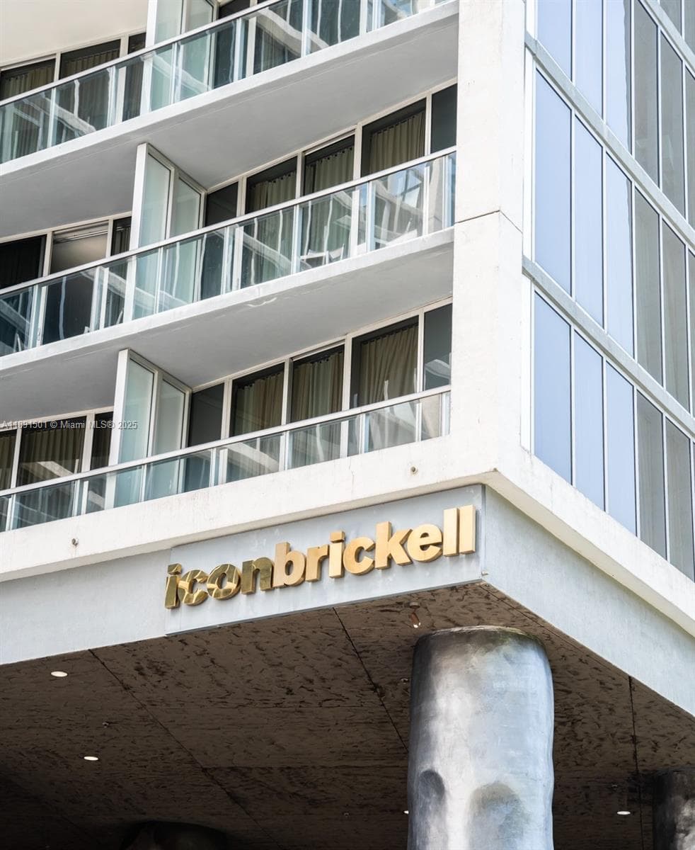 495 Brickell Ave 3706 photo 9