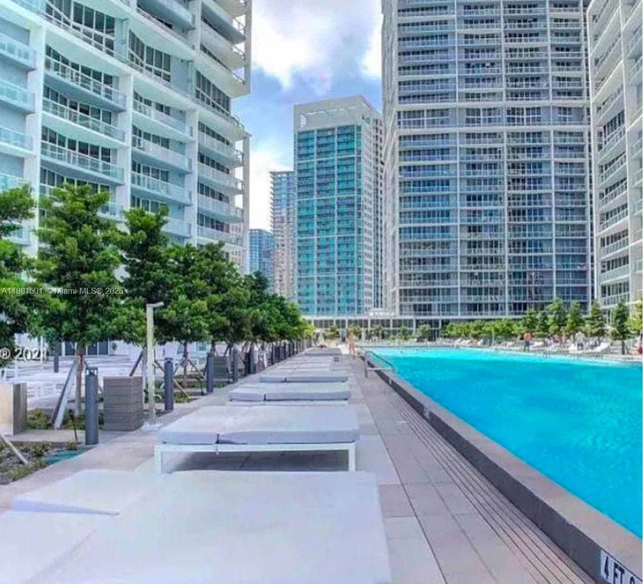 495 Brickell Ave 3706 photo 14