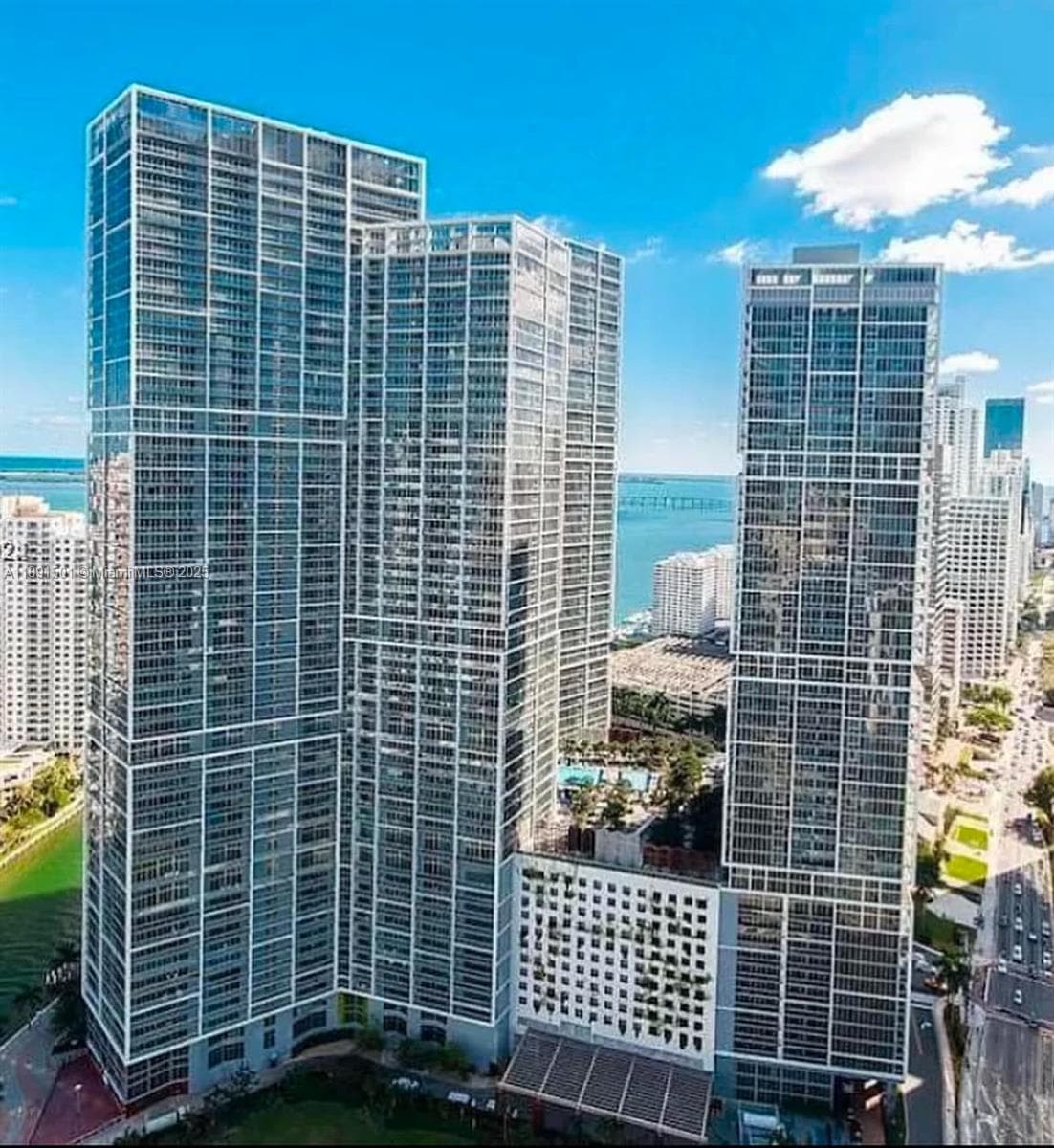 495 Brickell Ave 3706 photo 11