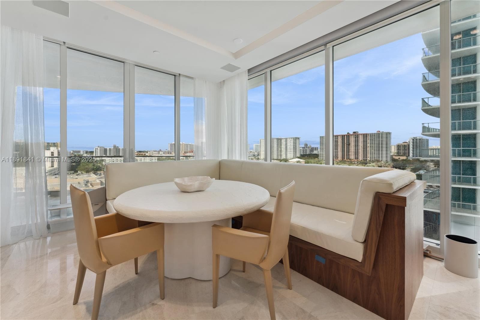 16901 Collins Ave 805 photo 8