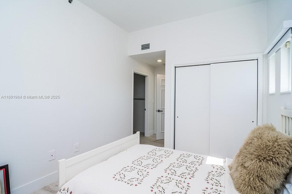 3500 Island Blvd DPH01 photo 24
