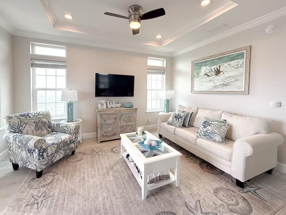453 NE Indian River Drive photo 6
