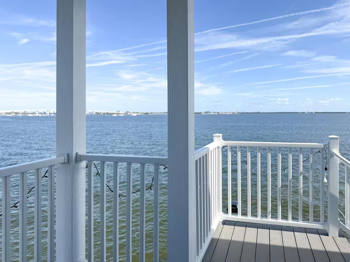 453 NE Indian River Drive photo 1