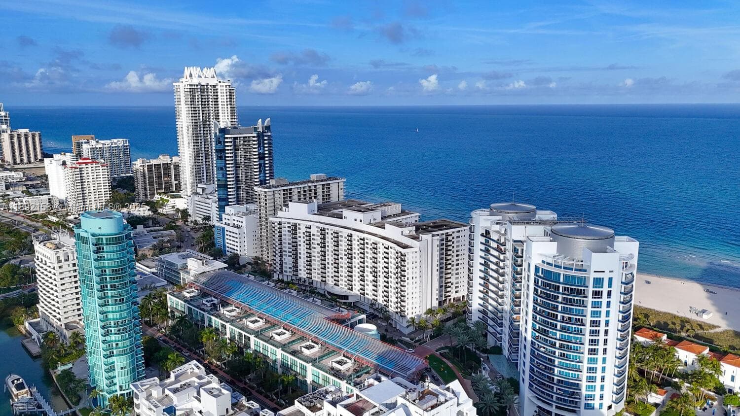 6039 Collins Ave 311 photo 1