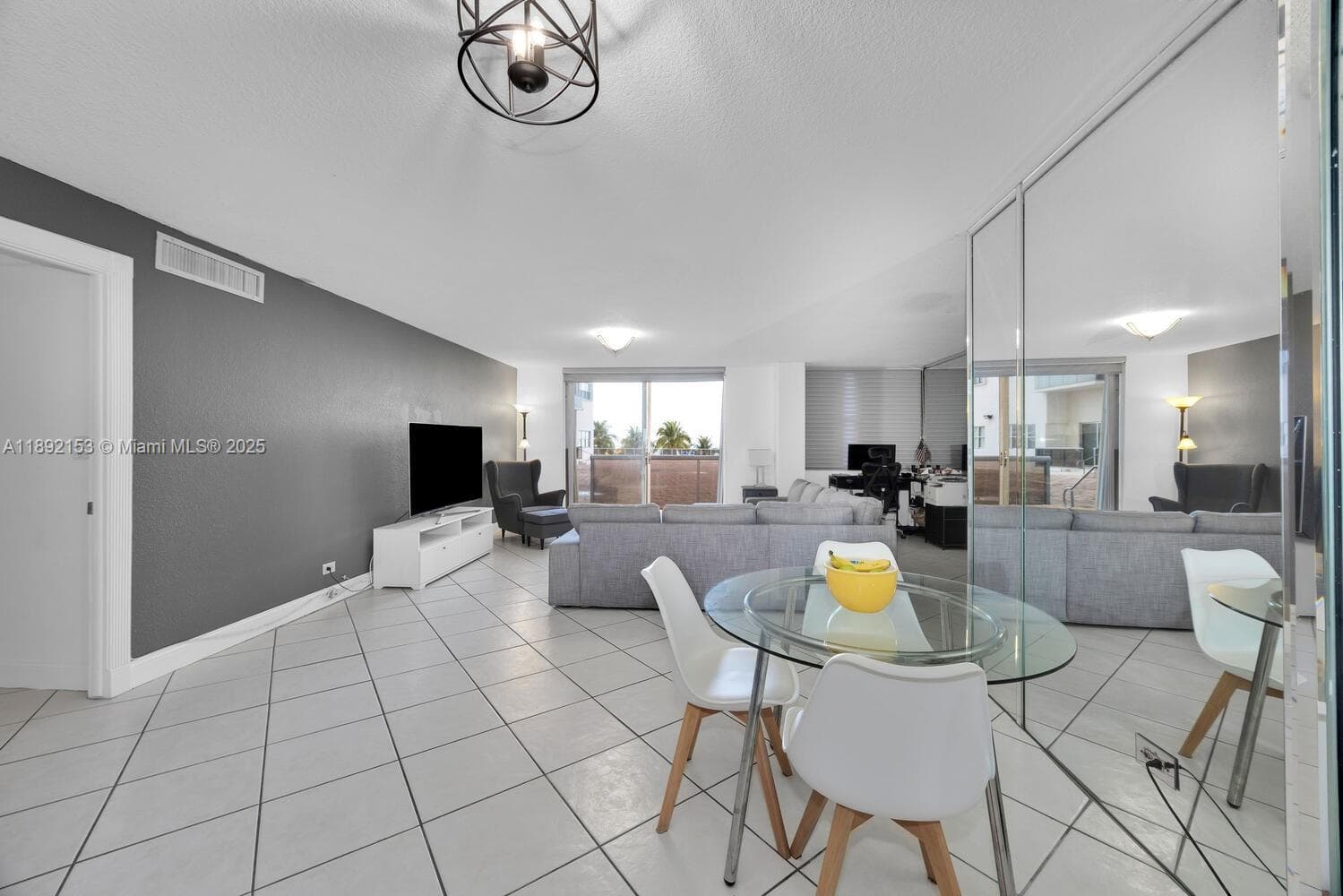 6039 Collins Ave 311 photo 9
