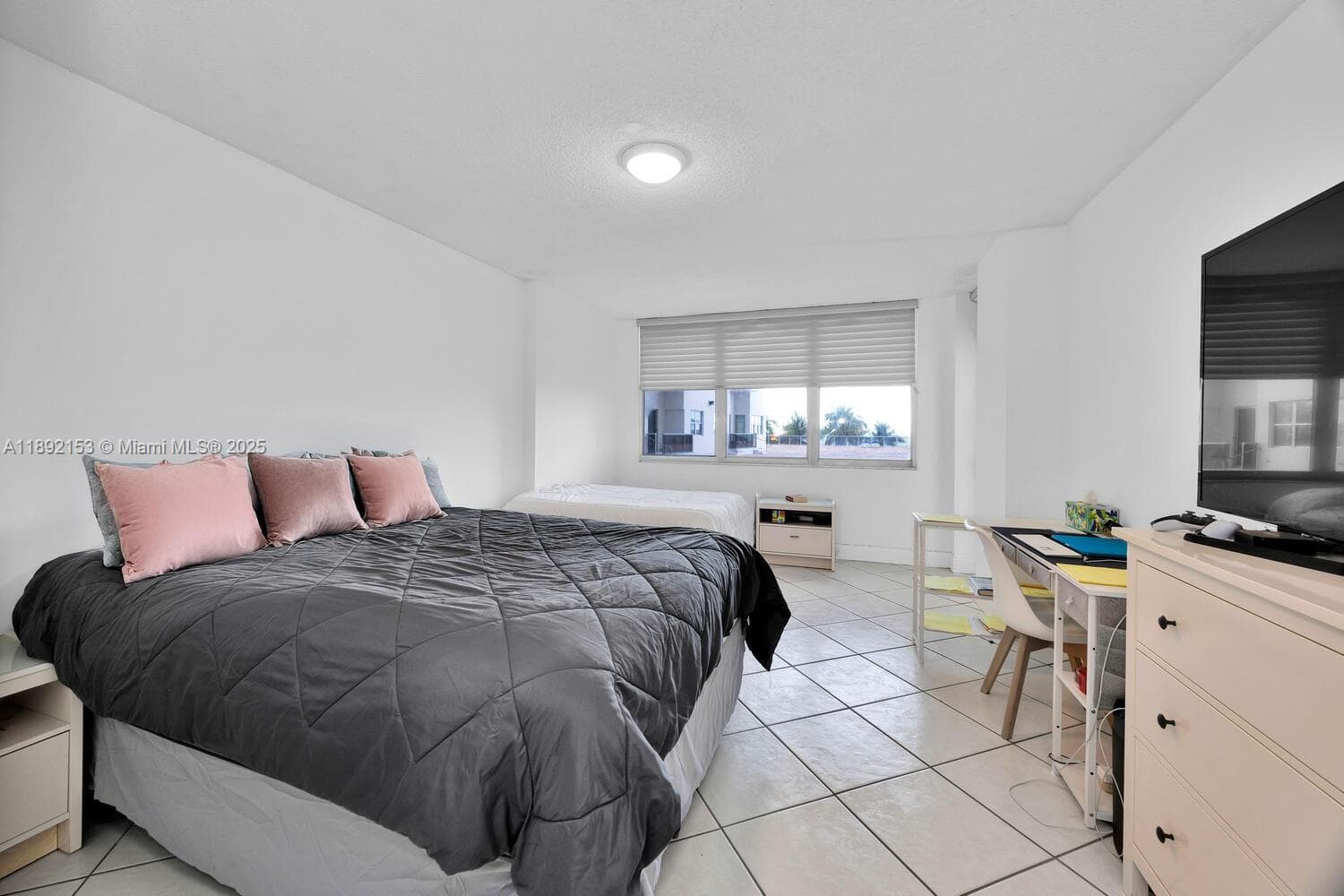 6039 Collins Ave 311 photo 14
