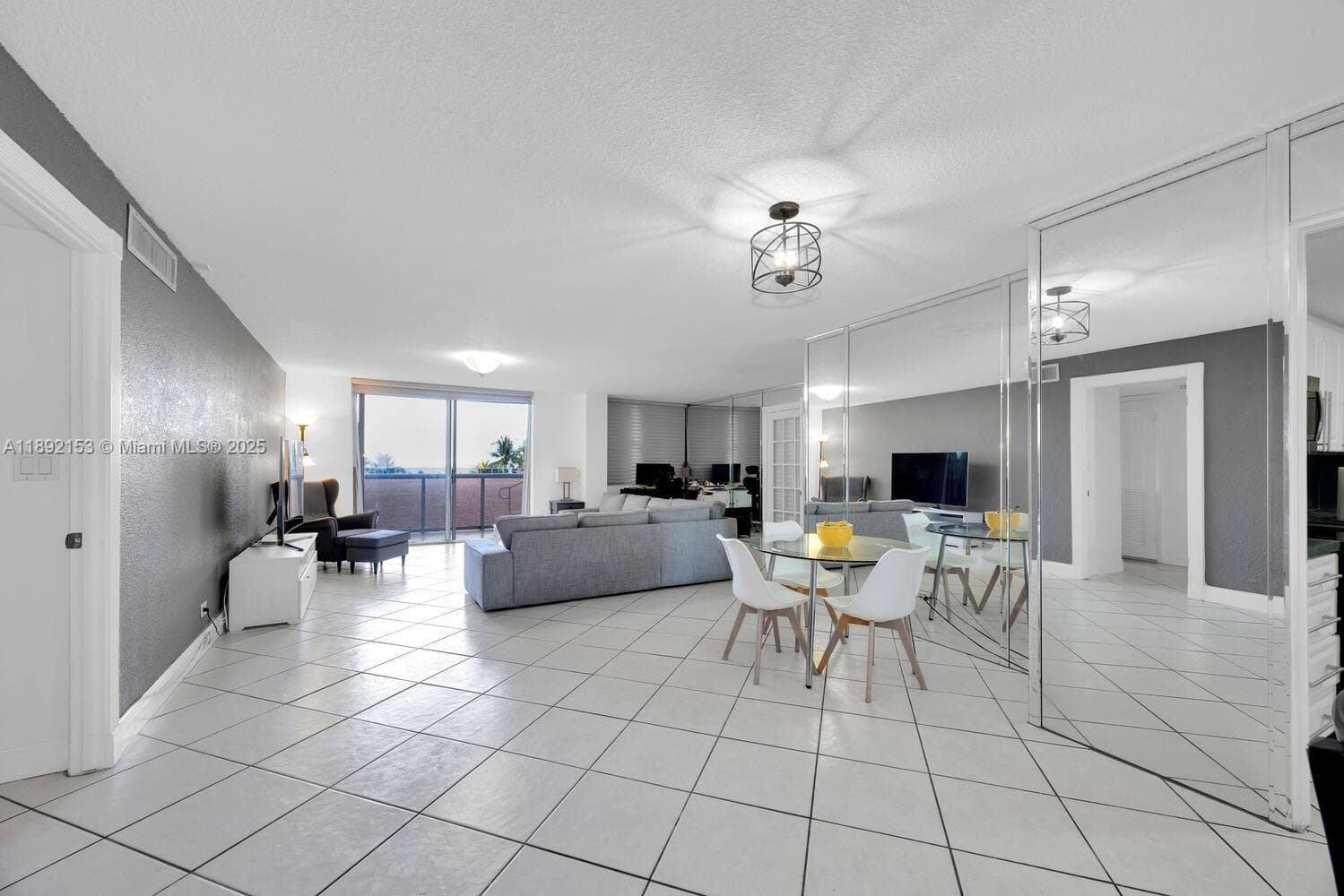 6039 Collins Ave 311 photo 8