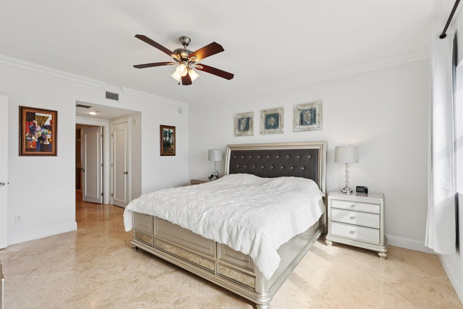 2640 Lake Shore Drive 1809 photo 23