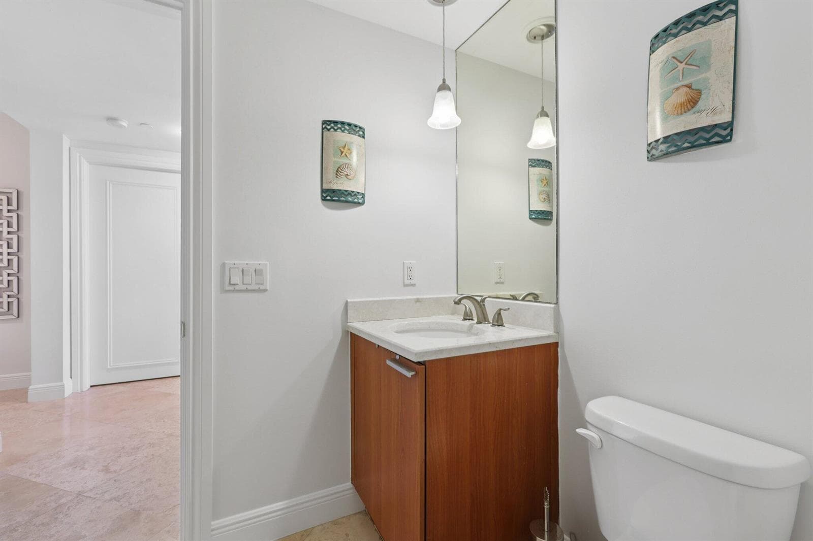 2640 Lake Shore Drive 1809 photo 17