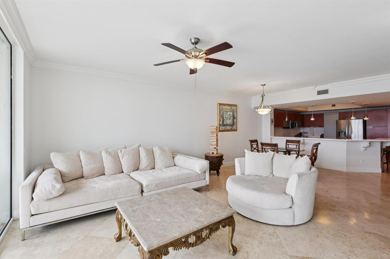 2640 Lake Shore Drive 1809 photo 3