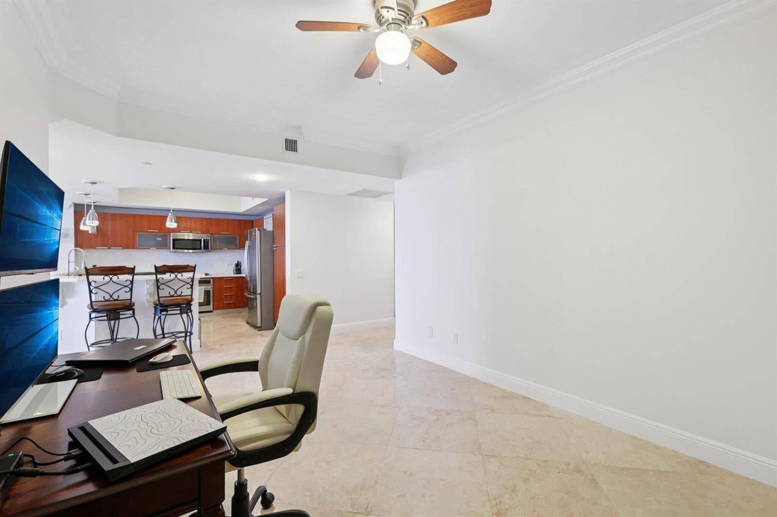 2640 Lake Shore Drive 1809 photo 20
