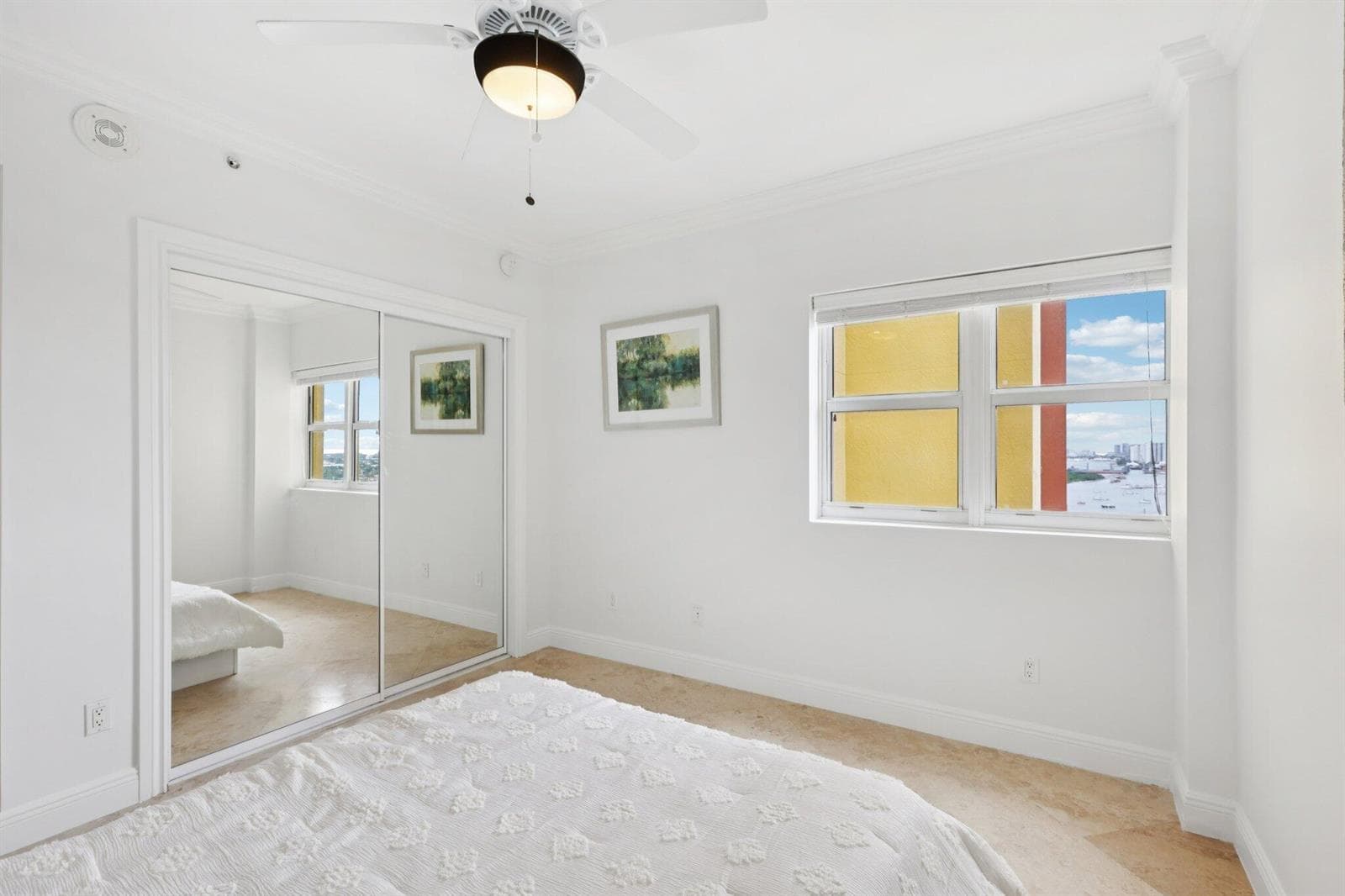 2640 Lake Shore Drive 1809 photo 15