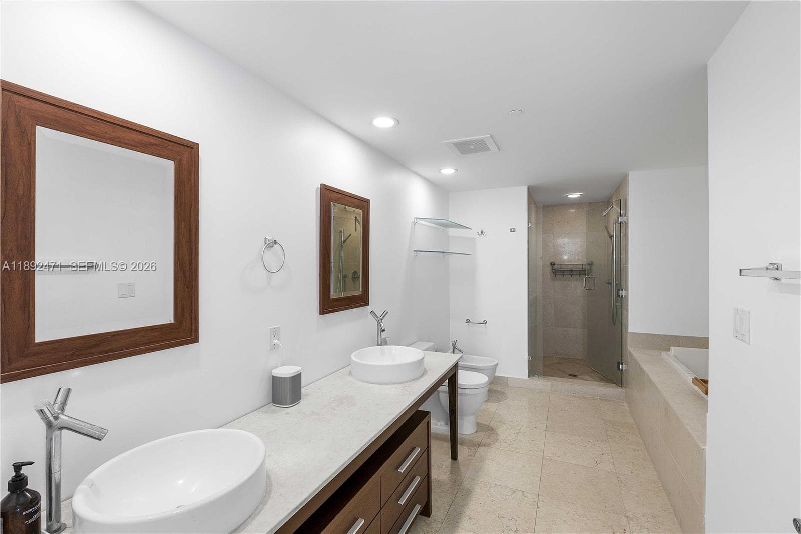 475 Brickell Ave 4015 photo 15
