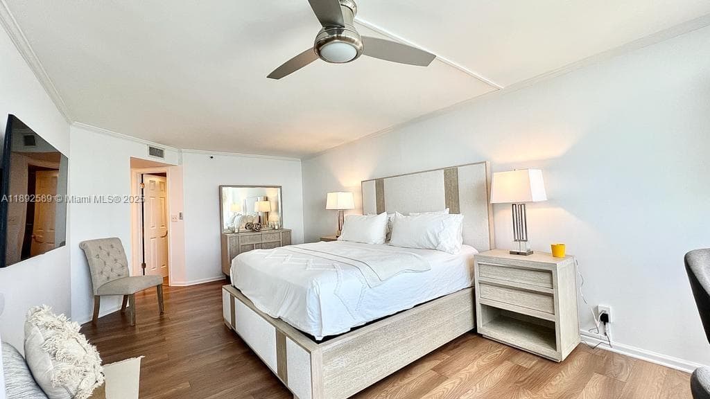 5200 Ocean Dr 1603 photo 17