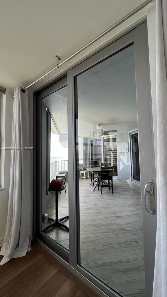 5200 Ocean Dr 1603 photo 16