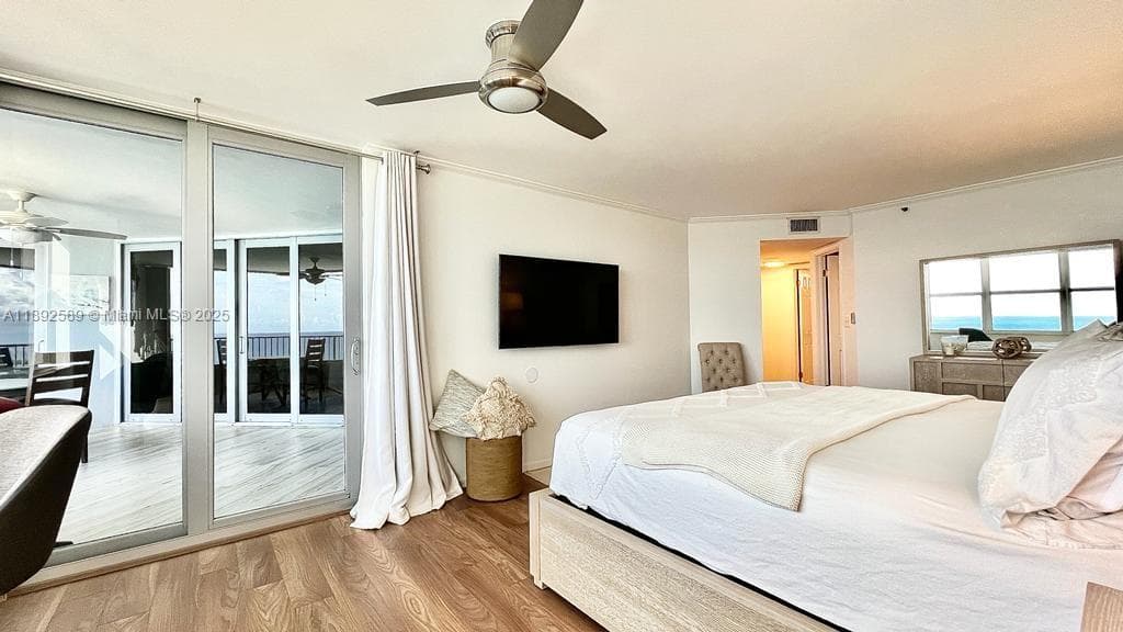 5200 Ocean Dr 1603 photo 18