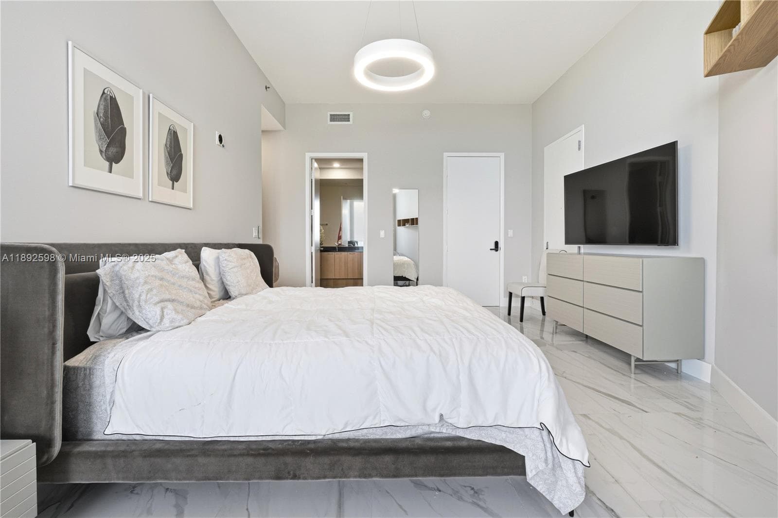 16001 Collins Ave 3705 photo 20