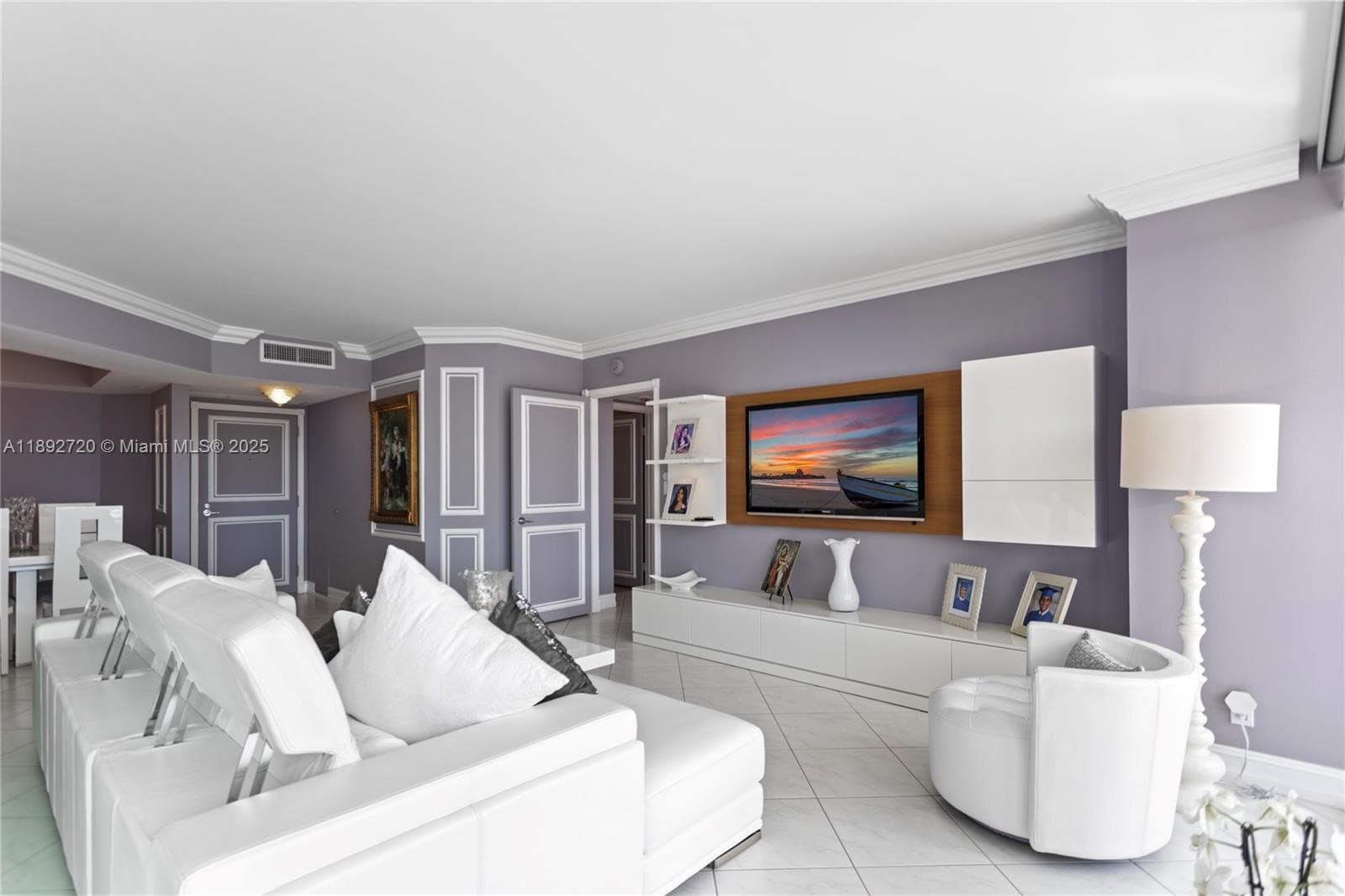 3598 Yacht Club Dr 1004 photo 9