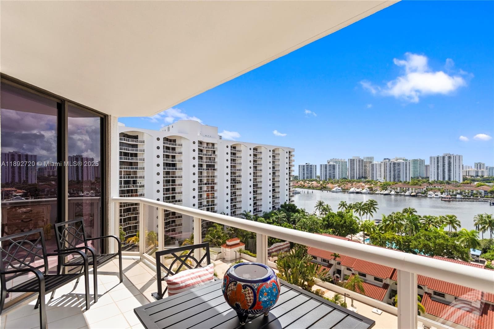 3598 Yacht Club Dr 1004 photo 14