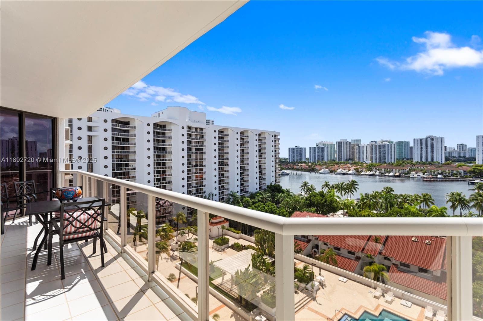 3598 Yacht Club Dr 1004 photo 18