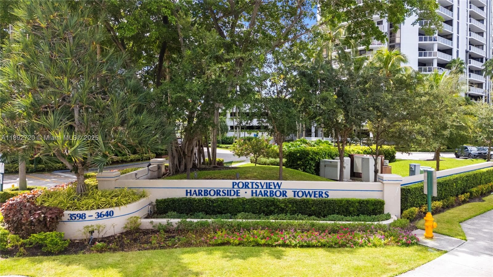 3598 Yacht Club Dr 1004 photo 4