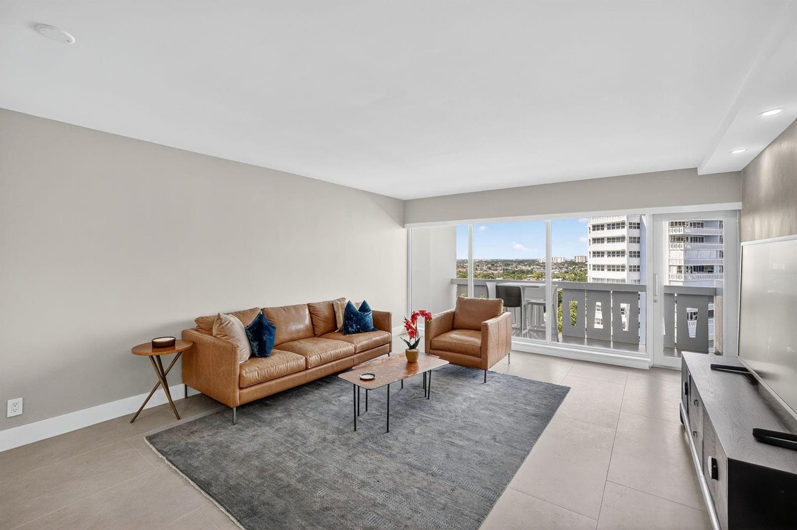 2100 S Ocean Drive 15E photo 12