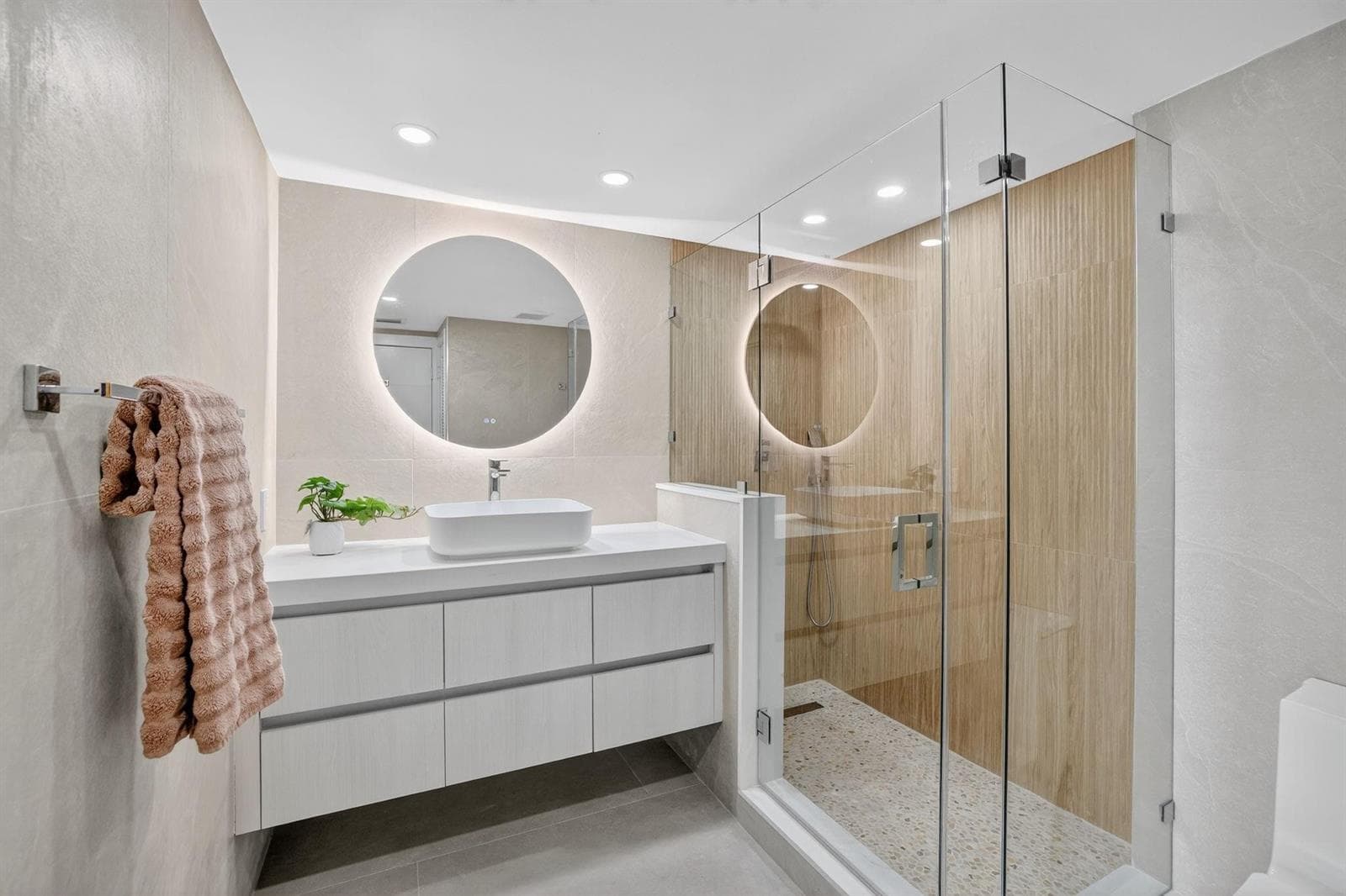 2100 S Ocean Drive 15E photo 22
