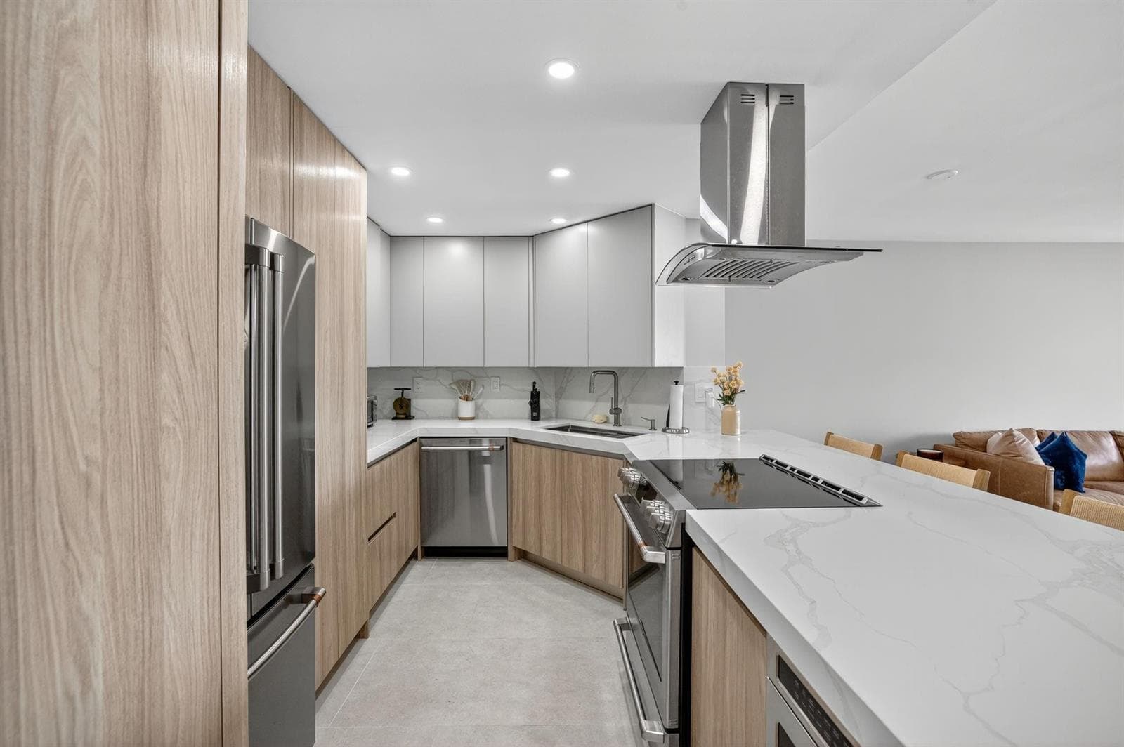 2100 S Ocean Drive 15E photo 5