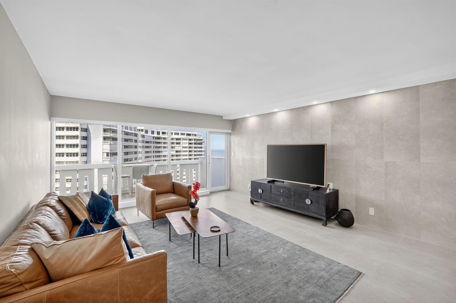 2100 S Ocean Drive 15E photo 14