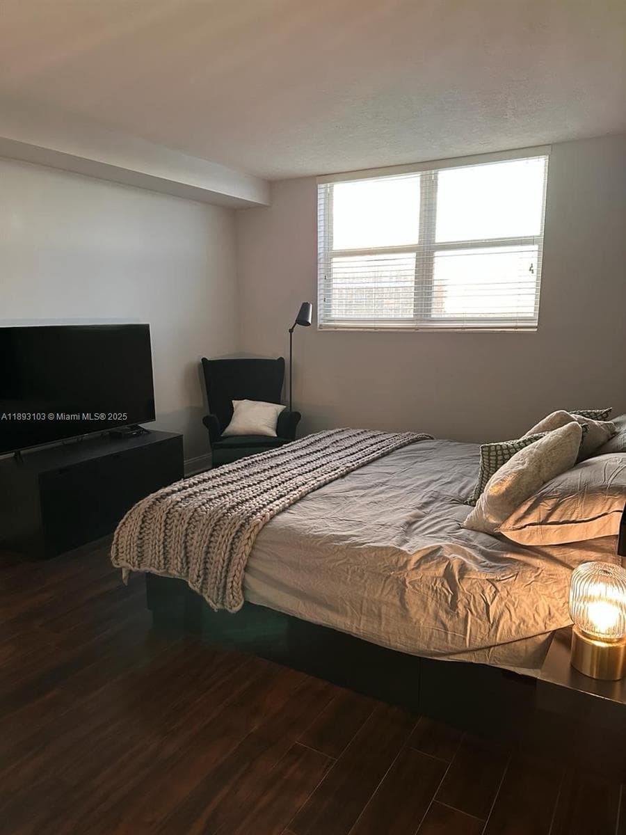 3000 S Ocean Dr 612 photo 4