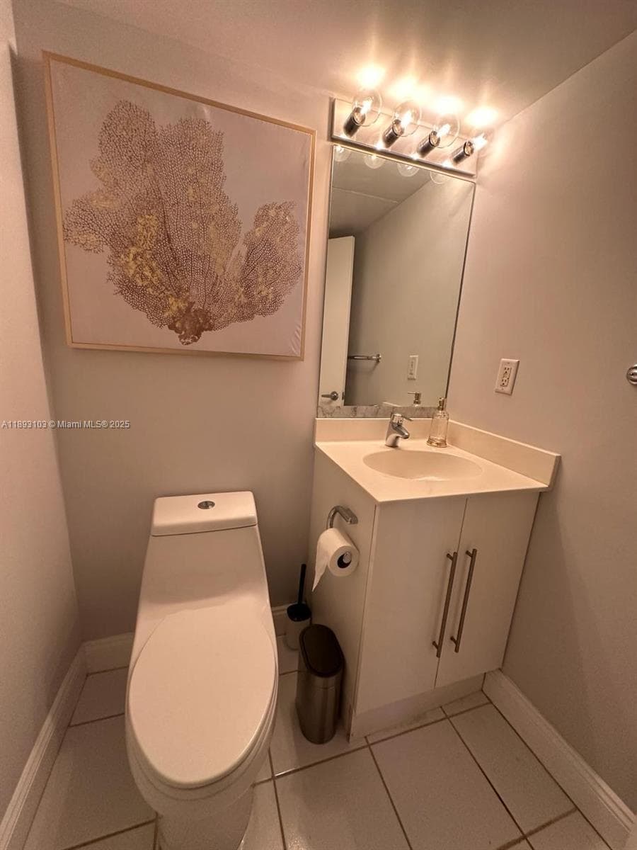 3000 S Ocean Dr 612 photo 8