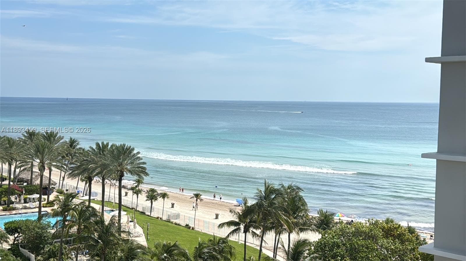 19201 Collins Ave 720 photo 1