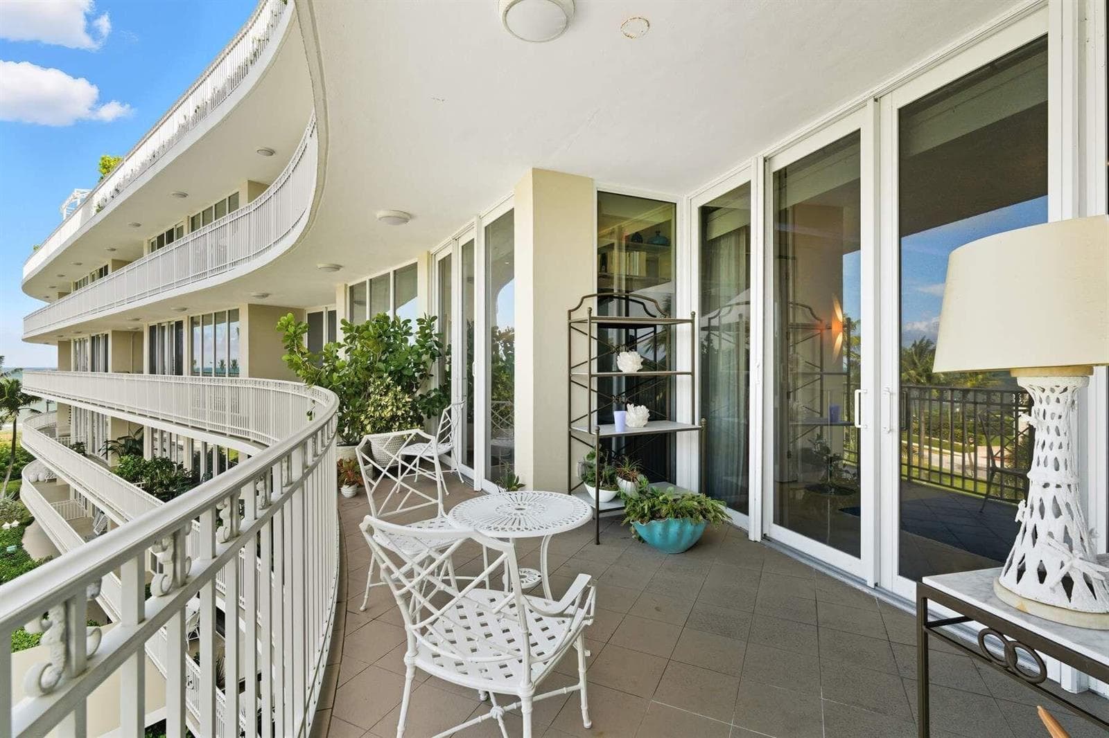 100 Royal Palm Way F4 photo 3