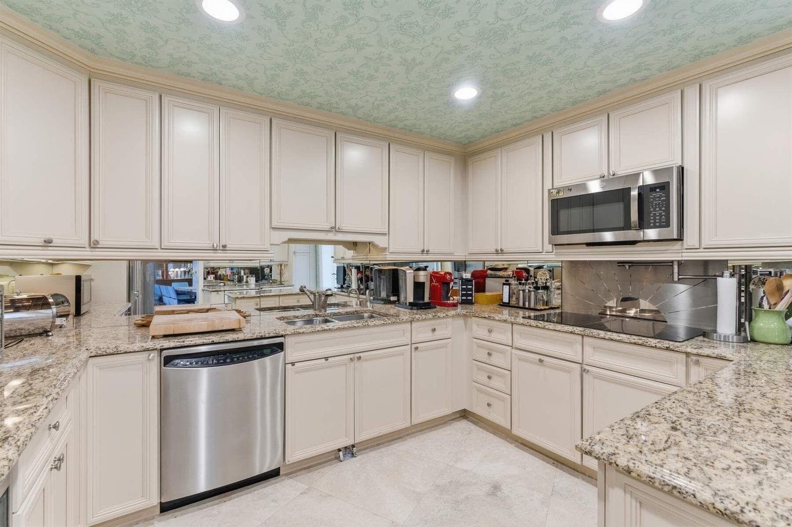 100 Royal Palm Way F4 photo 24