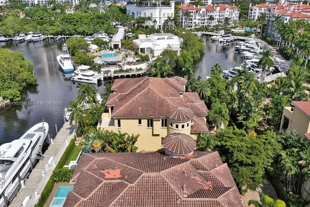1516 Island Blvd photo 10
