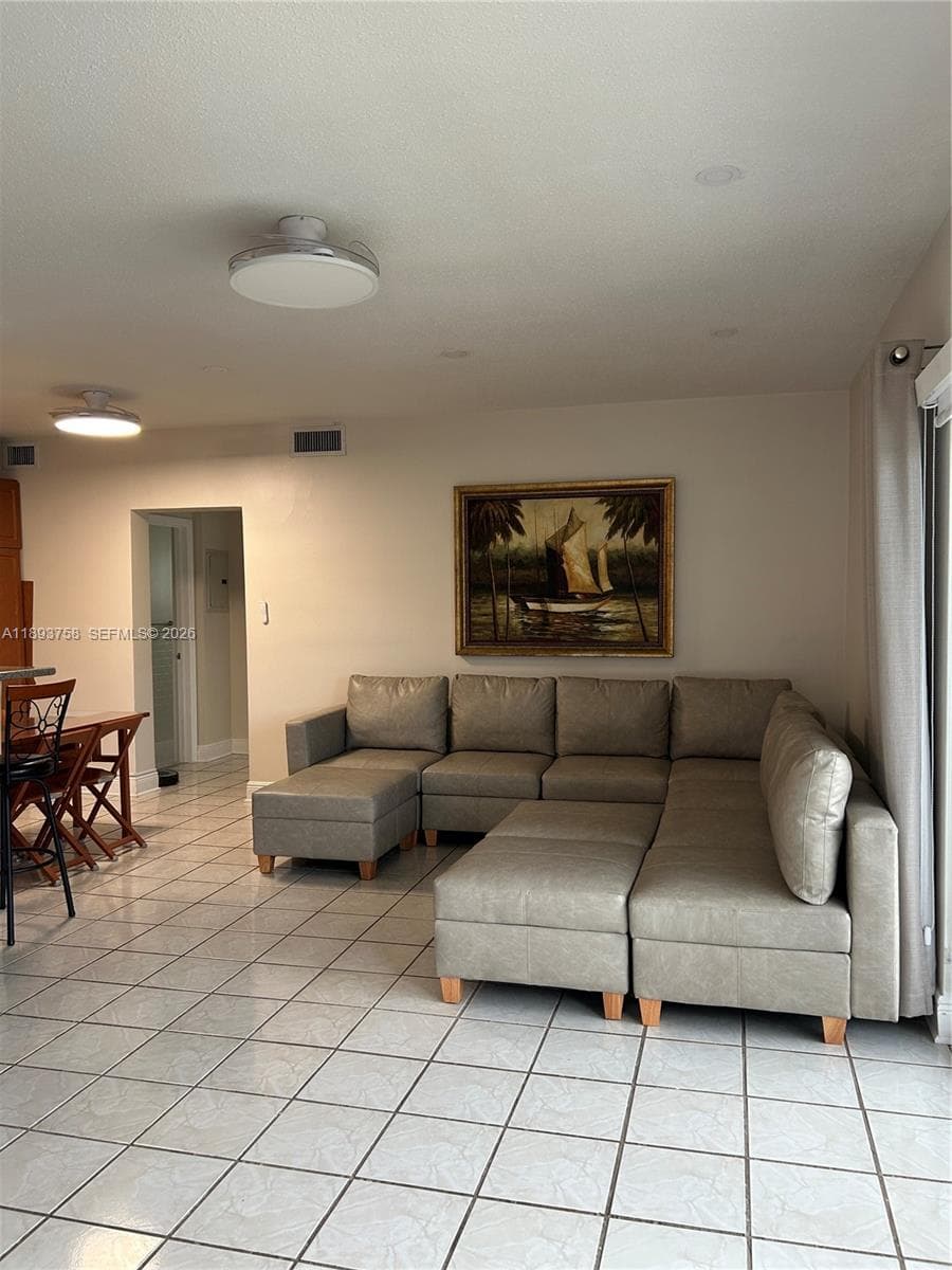 2200 S Ocean Dr N116 photo 10