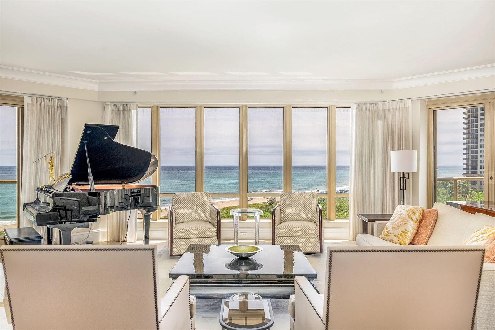 3920 N Ocean Drive 7a photo 2