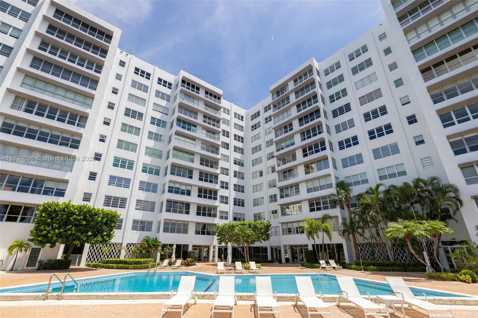 9100 W Bay Harbor Dr 10B photo 2
