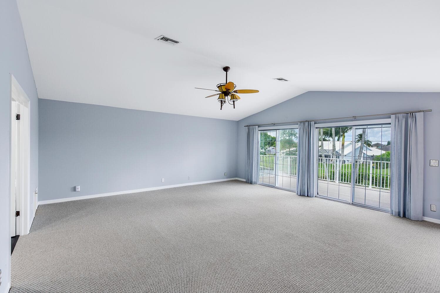 2022 Sunderland Avenue photo 23