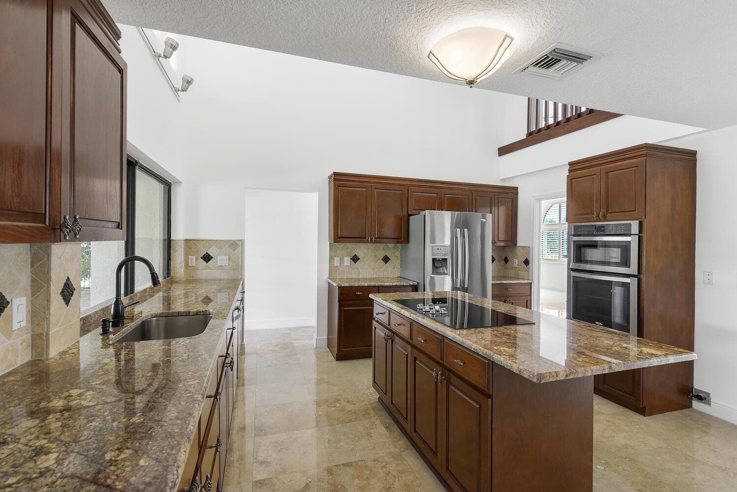 2022 Sunderland Avenue photo 17