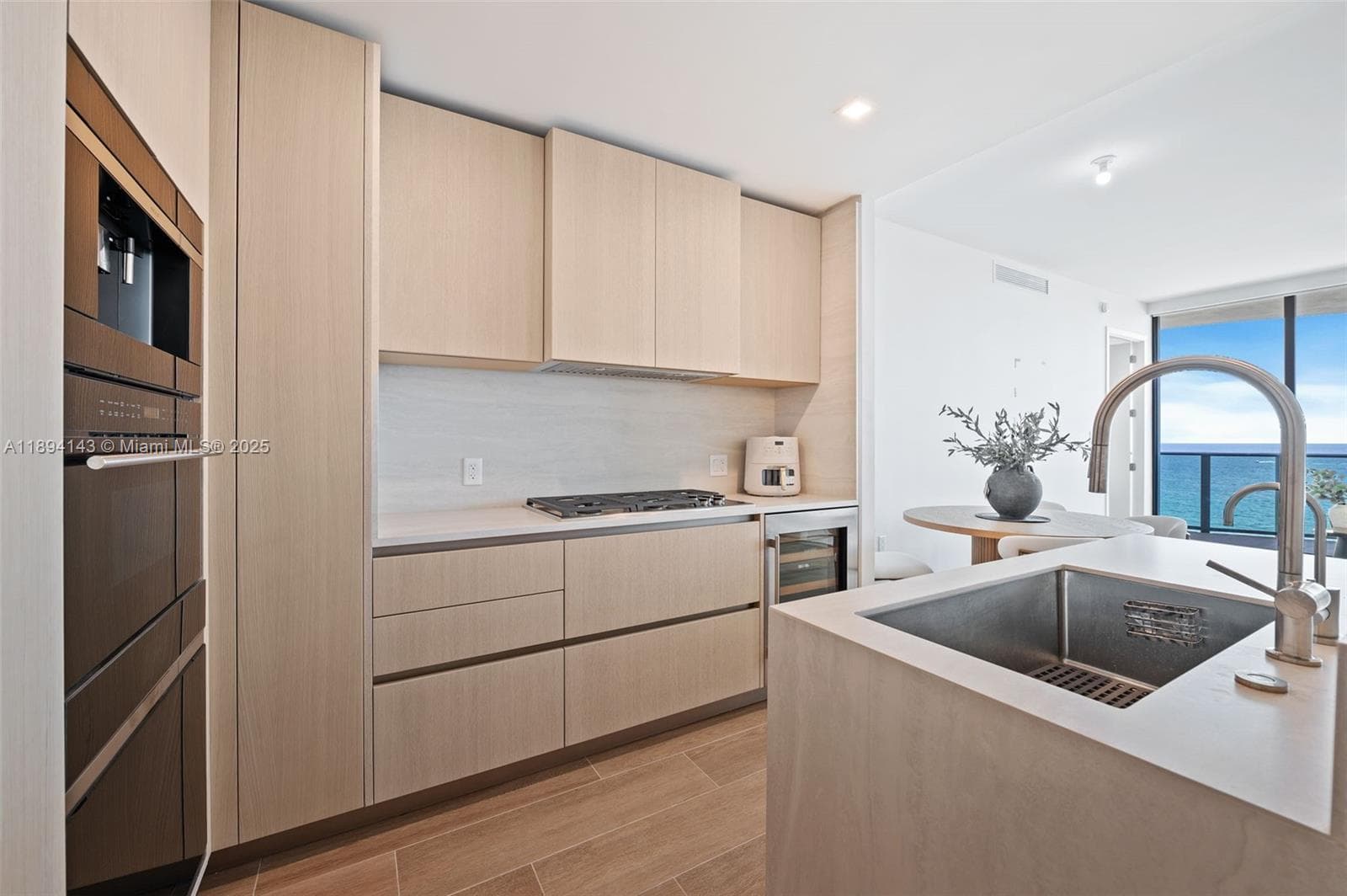 900 N Ocean Blvd 1005 photo 11