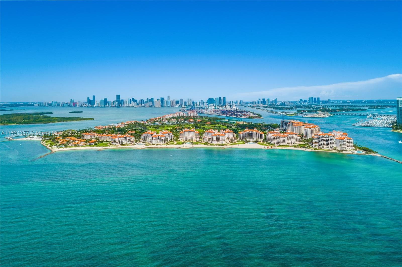 19222 Fisher Island Dr 19222 photo 23
