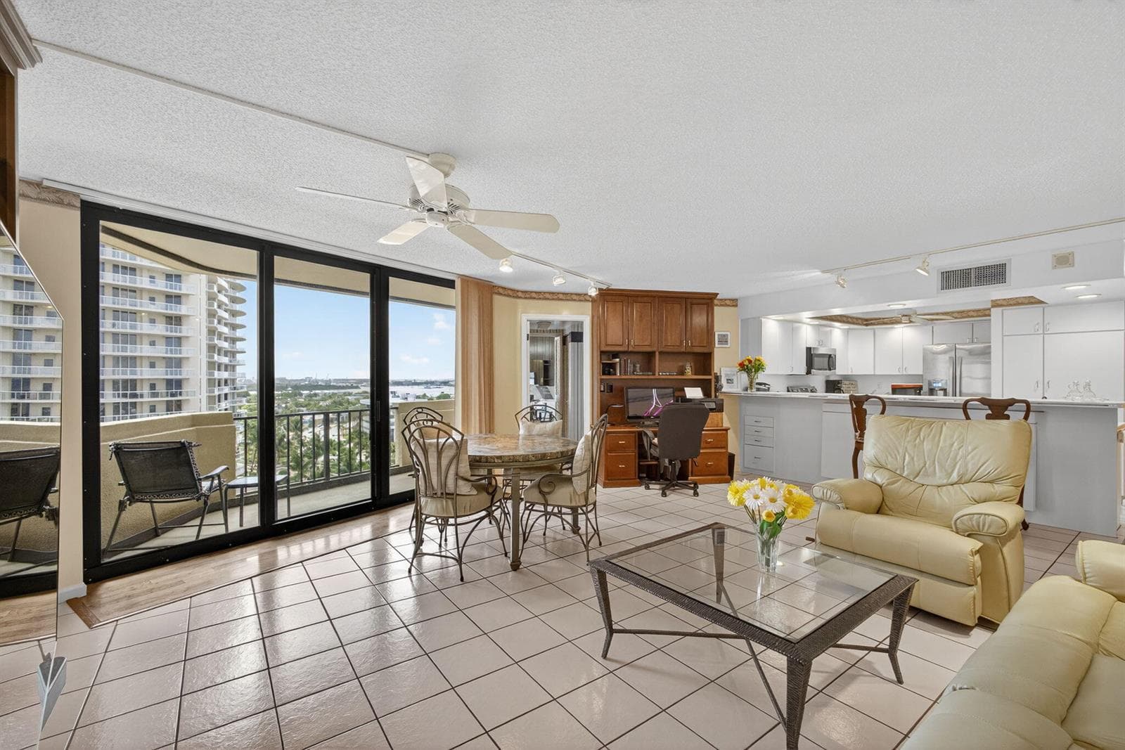 2800 N Ocean Drive B-12a photo 10