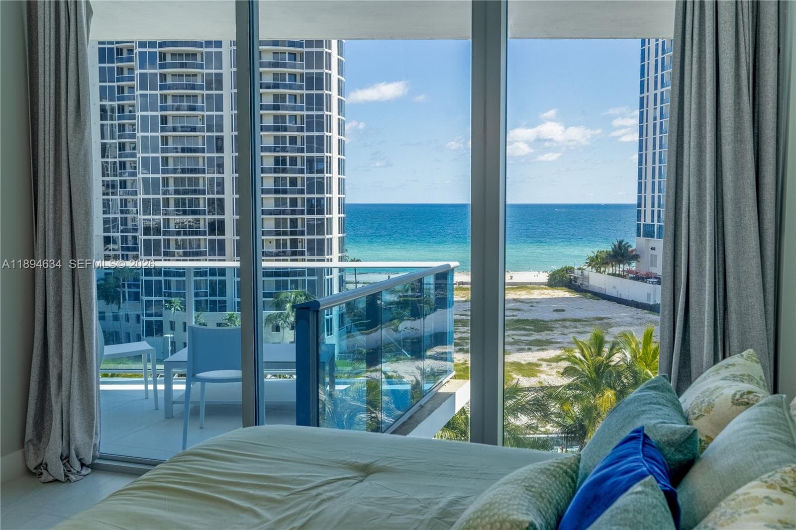 17550 Collins Ave 703 photo 23