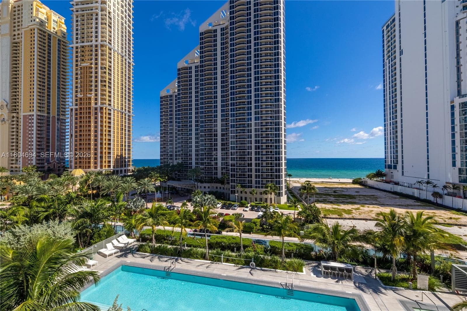17550 Collins Ave 703 photo 3